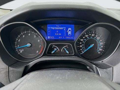 Used 2012 Ford Focus SE FWD image 12
