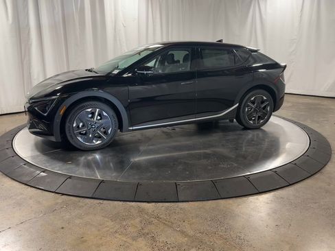 New 2025 Kia EV6 Light image 5