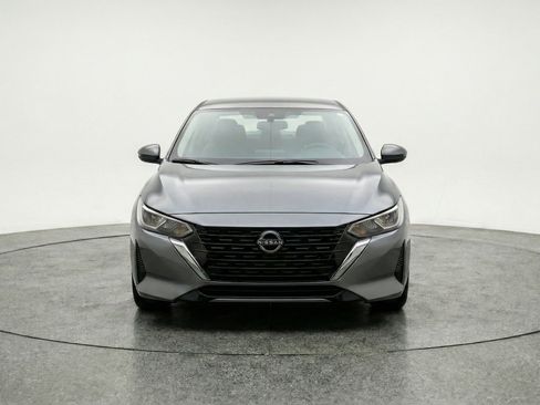 Used 2025 Nissan Sentra SV image 2