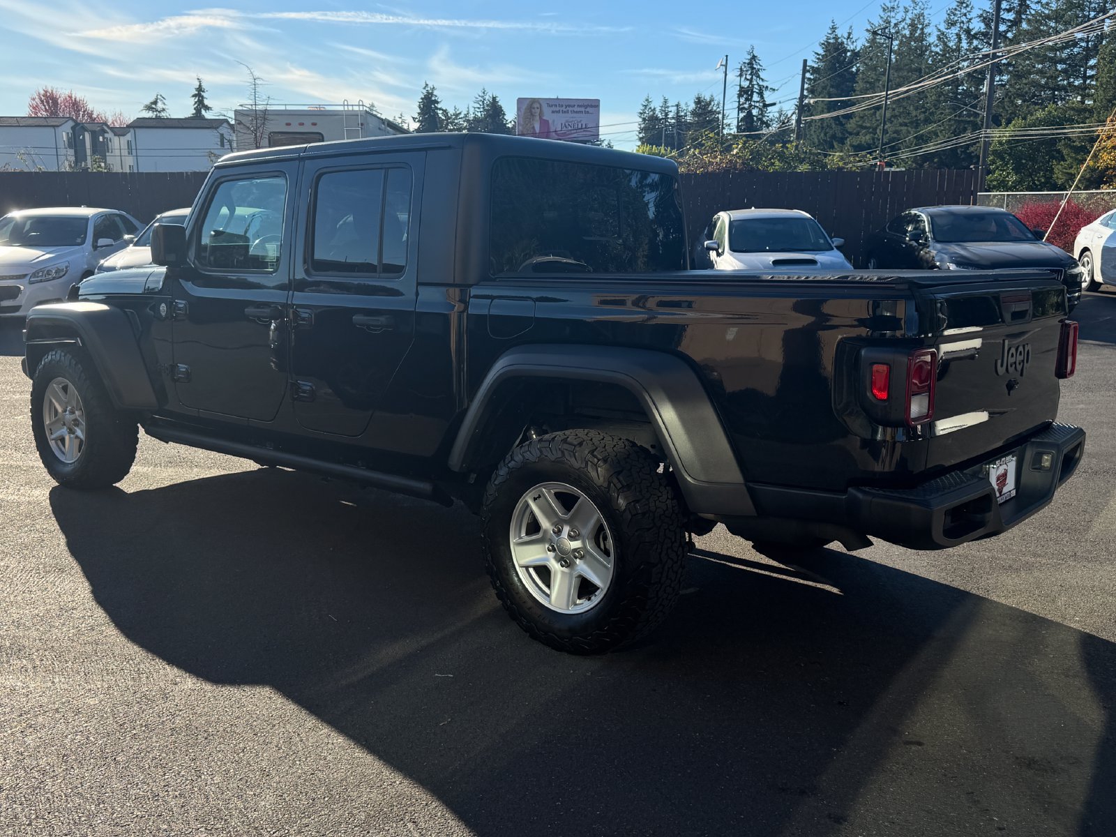 Used 2020 Jeep Gladiator Sport w/ Quick Order Package 24S AWD/4WD image 5