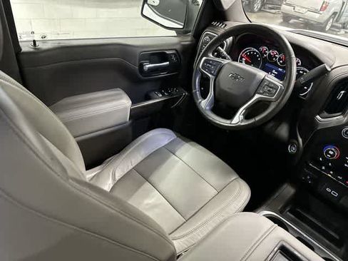 Used 2020 Chevrolet Silverado 1500 LT Trail Boss AWD/4WD image 12