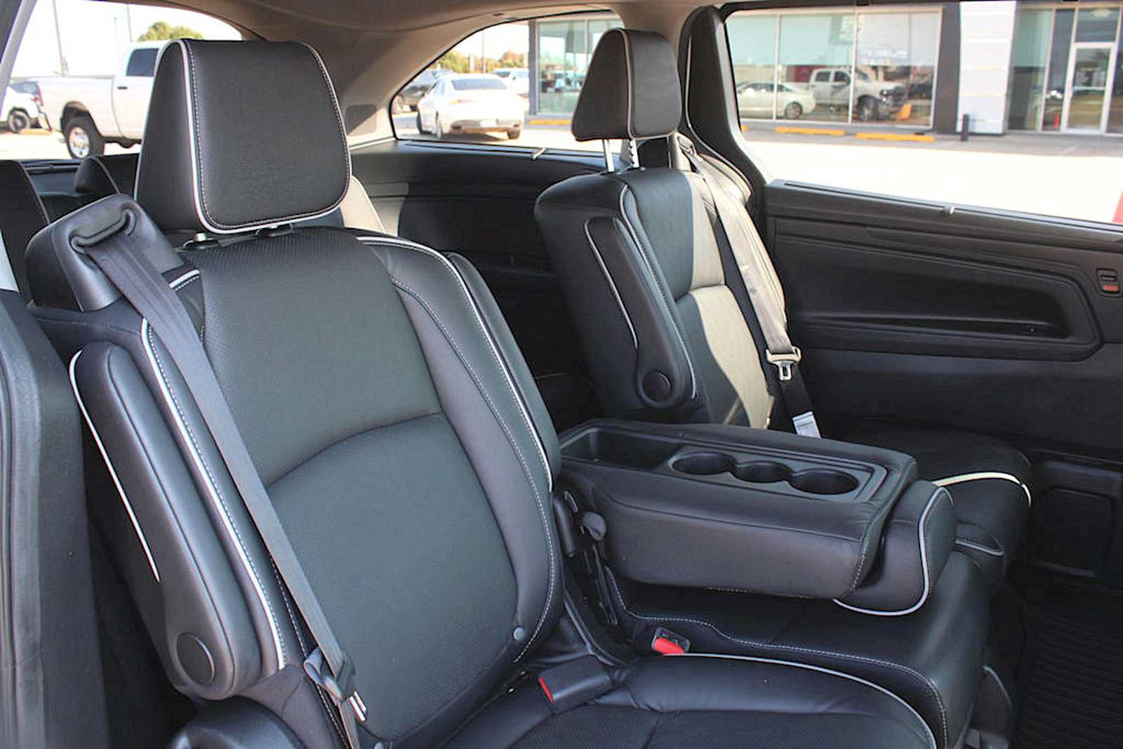 Used 2022 Honda Odyssey Elite image 38