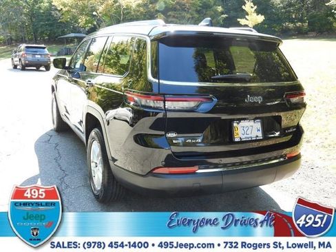 Used 2021 Jeep Grand Cherokee L Laredo w/ Luxury Tech Group I image 3