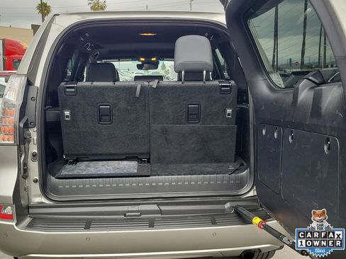 Used 2022 Lexus GX 460 Premium w/ Premium Package AWD/4WD image 8