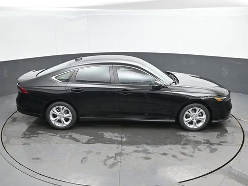 New 2026 Honda Accord LX image 31