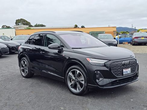 Used 2024 Audi Q4 e-tron Prestige AWD/4WD image 1