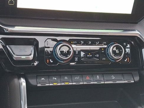 Certified 2025 GMC Sierra 1500 Denali w/ Denali Reserve Package image 18