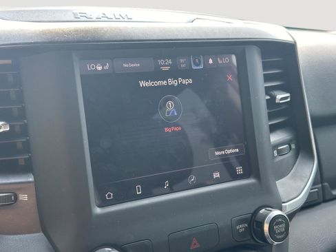 Used 2022 RAM 1500 Big Horn AWD/4WD image 12