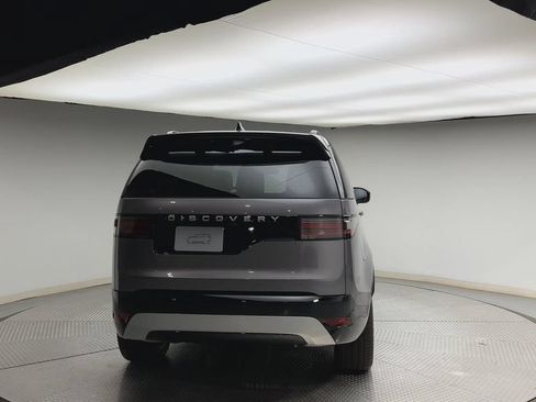 New 2026 Land Rover Discovery Limited Edition AWD/4WD image 3