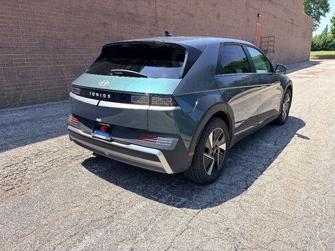 Used 2025 Hyundai Ioniq 5 SE RWD image 5
