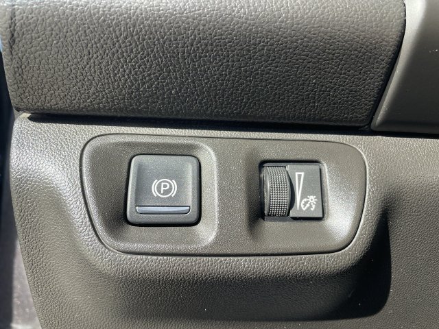 Used 2017 GMC Acadia SLE FWD image 34