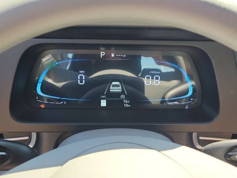 New 2026 Hyundai Elantra SE FWD image 9