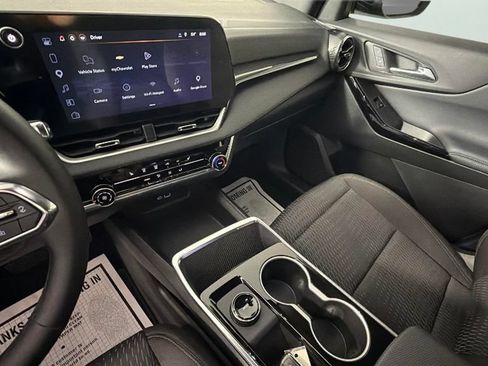 Certified 2026 Chevrolet Equinox LT FWD image 19