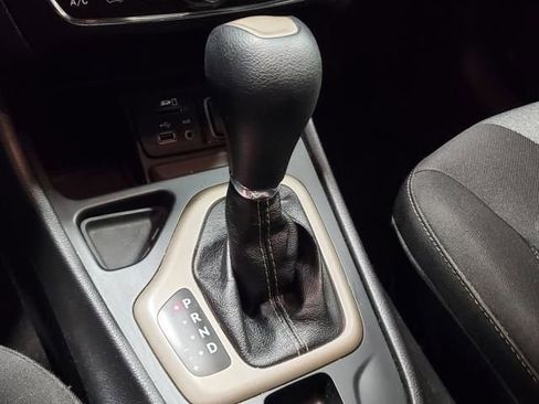 Used 2014 Jeep Cherokee Latitude w/ Comfort/Convenience Group image 30