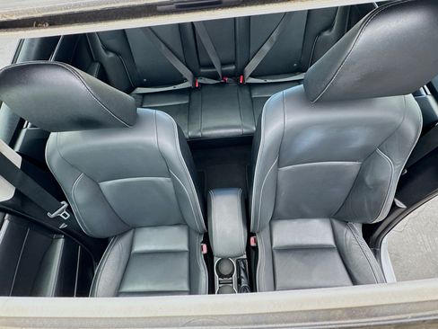 Used 2017 Toyota Corolla XLE w/ Carpet Mat Package (TMS) FWD image 14