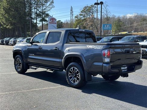 Used 2020 Toyota Tacoma TRD Sport image 22