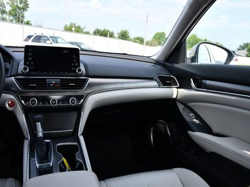 Used 2019 Honda Accord LX image 25