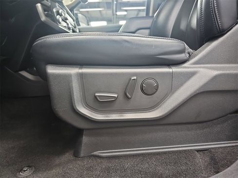 Used 2023 Ford Expedition Max XLT image 29