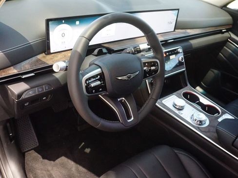 New 2025 Genesis GV80 2.5T Select image 17