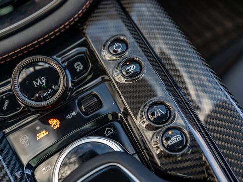 Used 2023 Aston Martin DBX 707 image 33