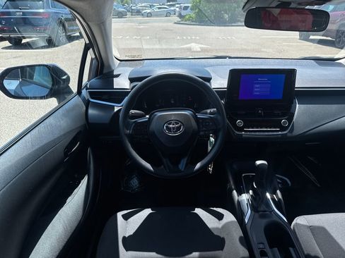 Used 2026 Toyota Corolla LE FWD image 11
