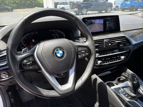 Used 2020 BMW 530i xDrive w/ Convenience Package AWD/4WD image 17