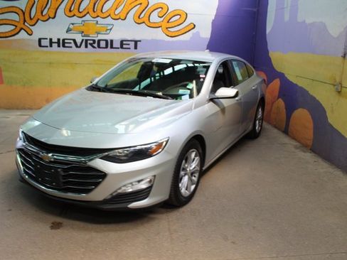 Used 2022 Chevrolet Malibu LT image 4