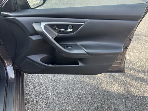 Used 2016 Nissan Altima 2.5 S w/ Power Driver Seat Package image 21