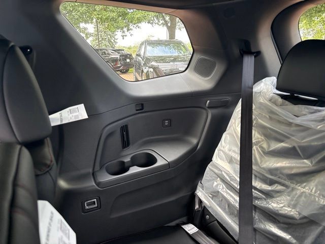 New 2026 Honda Pilot Black Edition image 15