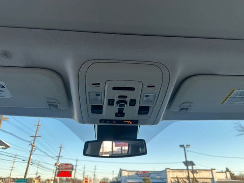 Used 2023 GMC Yukon Denali image 21