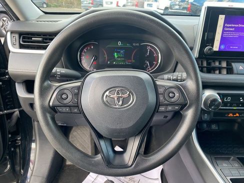 Used 2023 Toyota RAV4 XLE image 18