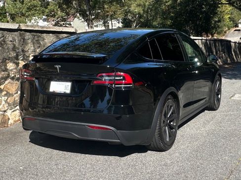 Used 2022 Tesla Model X image 13