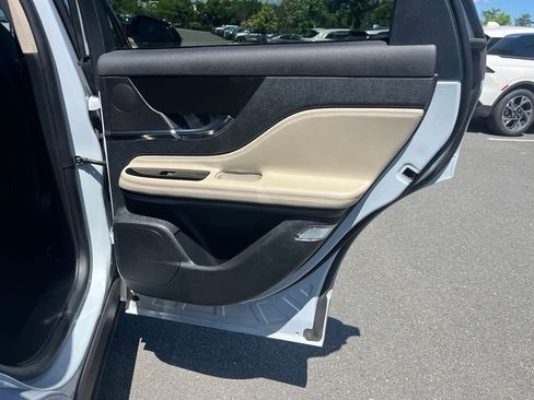 Certified 2025 Lincoln Corsair Reserve FWD image 21
