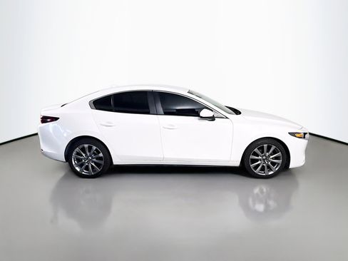 Used 2019 MAZDA MAZDA3 w/Preferred Pkg image 11