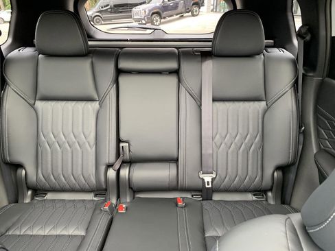 New 2025 Mitsubishi Outlander SEL image 18