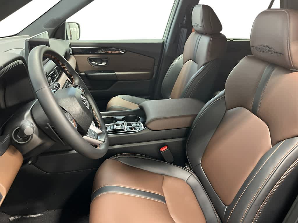 New 2026 Honda Pilot TrailSport image 16