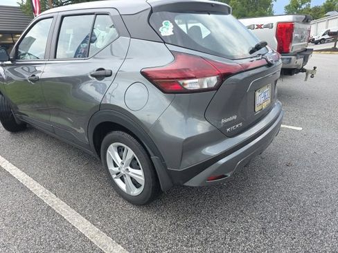 Used 2025 Nissan Kicks Play S FWD image 4
