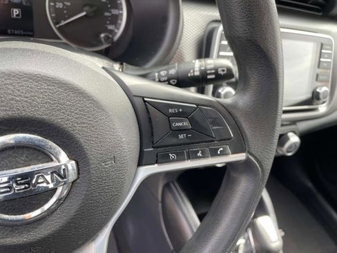 Used 2020 Nissan Kicks SV FWD image 17