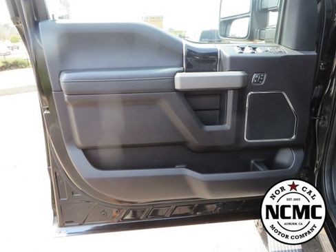 Used 2021 Ford F250 Platinum AWD/4WD image 24