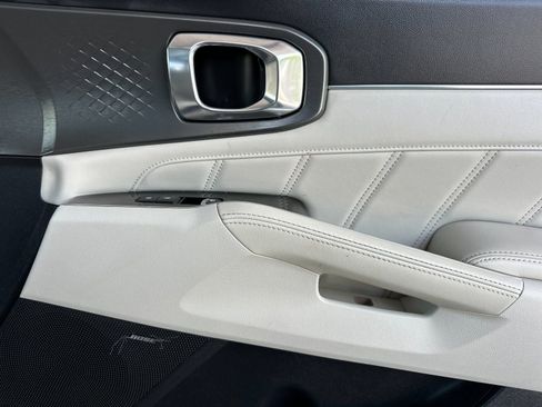 Certified 2023 Kia Sorento SX Prestige w/ Panoramic Sunroof Package AWD/4WD image 24