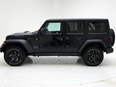Used 2023 Jeep Wrangler Unlimited image 7
