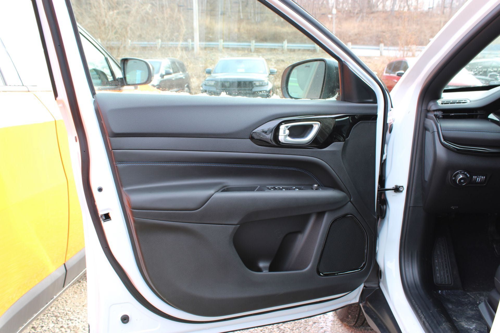 New 2026 Jeep Compass Latitude AWD/4WD image 19