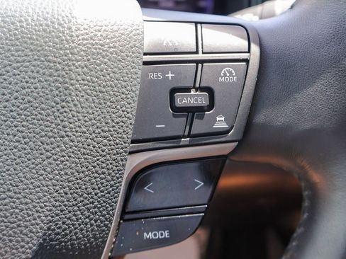 Used 2025 Toyota Camry XSE FWD image 15