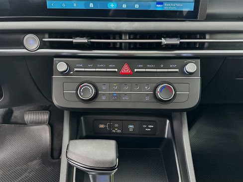 New 2026 Hyundai Tucson SE image 13