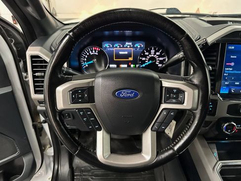 Used 2022 Ford F250 Lariat w/ Chrome Package AWD/4WD image 14