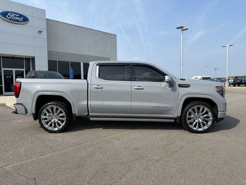 Used 2025 GMC Sierra 1500 Denali Ultimate AWD/4WD image 2