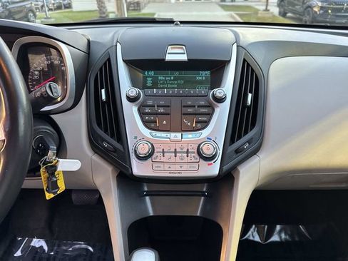 Used 2011 Chevrolet Equinox LT image 25