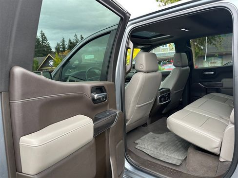 Used 2019 Chevrolet Silverado 1500 LTZ w/ LTZ Premium Package image 17