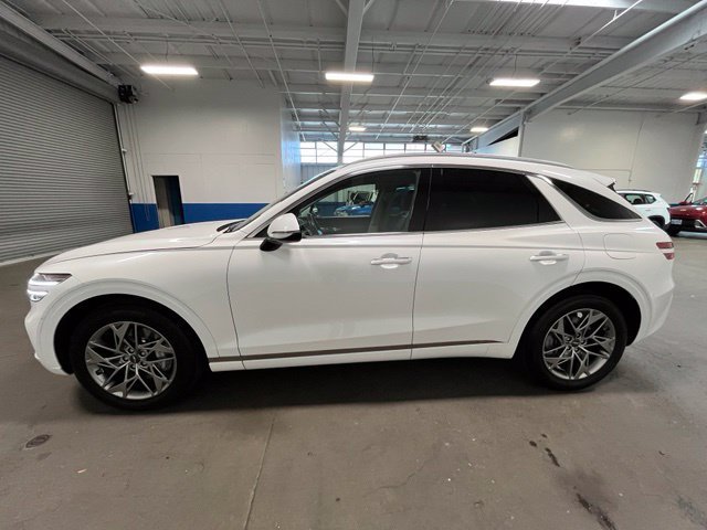 Used 2025 Genesis GV70 2.5T AWD/4WD image 6