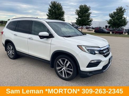 Used 2018 Honda Pilot Touring image 1